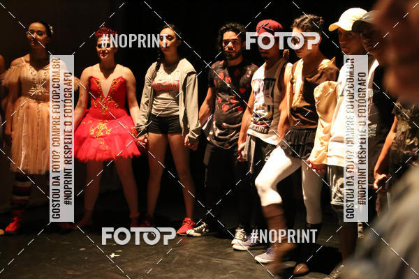 Buy your photos of the eventFORMATURA LILIAN GUMIEIRO on Fotop