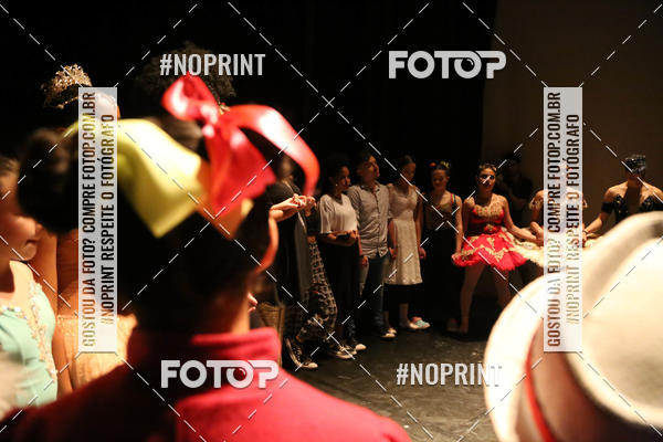 Buy your photos of the eventFORMATURA LILIAN GUMIEIRO on Fotop
