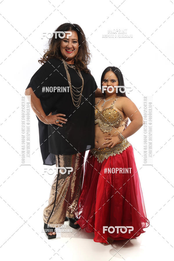 Buy your photos of the eventFORMATURA LILIAN GUMIEIRO on Fotop