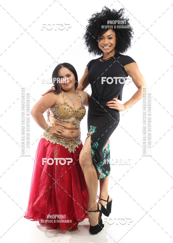 Buy your photos of the eventFORMATURA LILIAN GUMIEIRO on Fotop