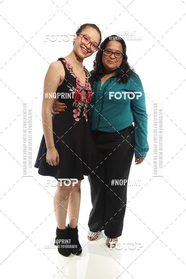 Buy your photos of the eventFORMATURA LILIAN GUMIEIRO on Fotop