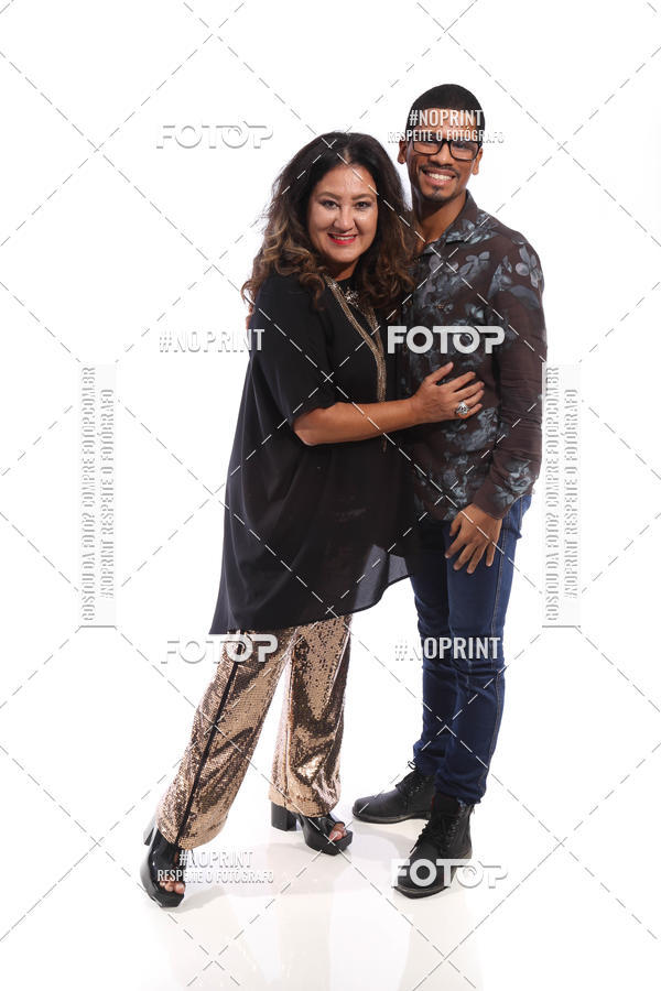 Buy your photos of the eventFORMATURA LILIAN GUMIEIRO on Fotop