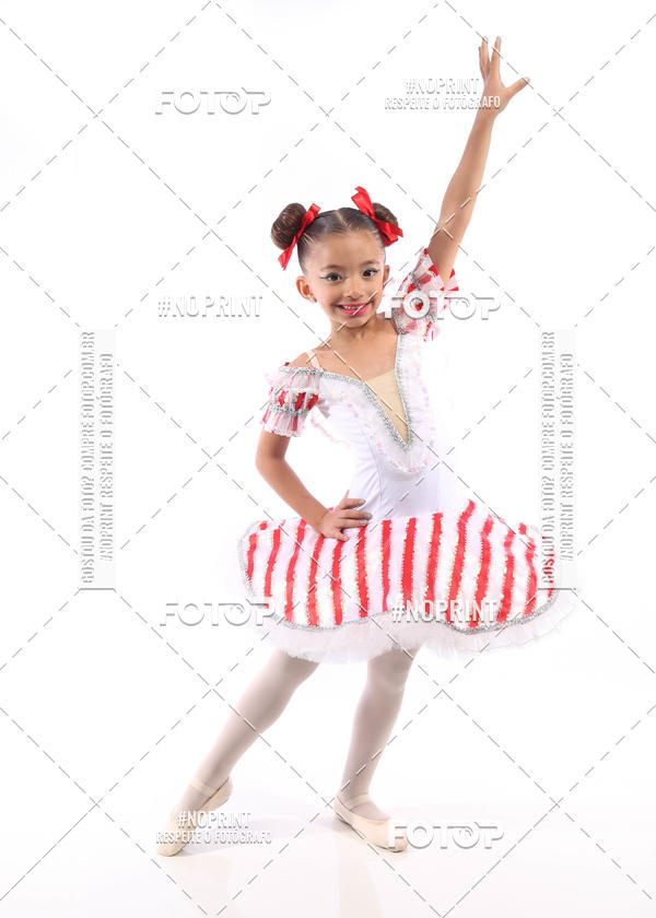 Buy your photos of the eventFORMATURA LILIAN GUMIEIRO on Fotop