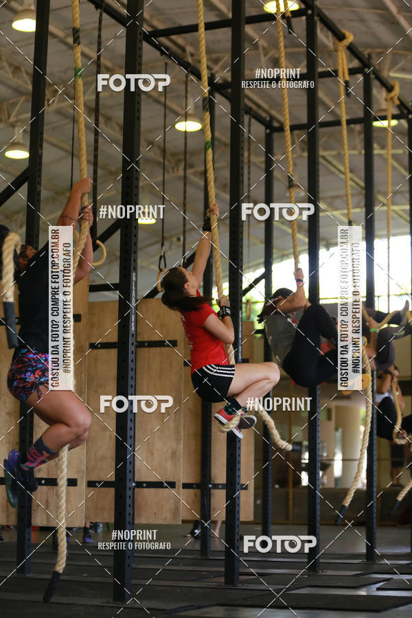 Achetez vos photos de l'vnementExtreme Games - Crossfit sur Fotop