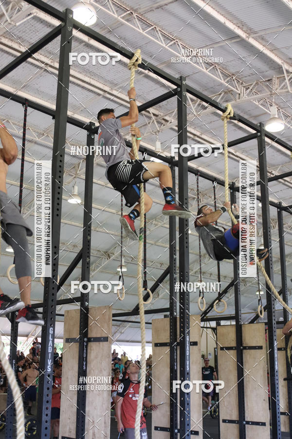Achetez vos photos de l'vnementExtreme Games - Crossfit sur Fotop