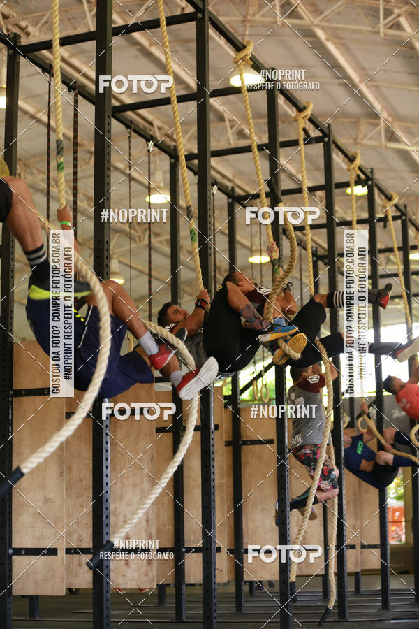 Achetez vos photos de l'vnementExtreme Games - Crossfit sur Fotop