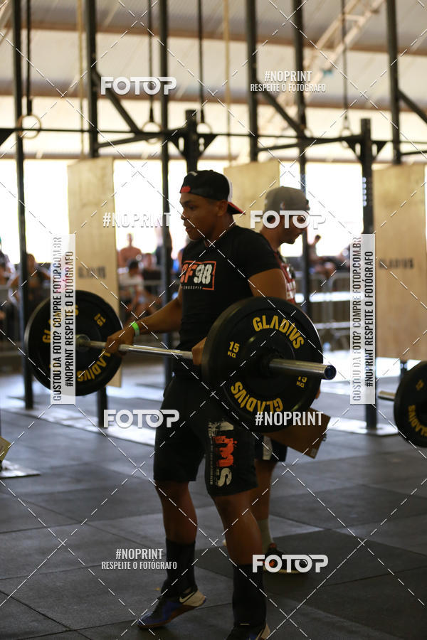 Achetez vos photos de l'vnementExtreme Games - Crossfit sur Fotop