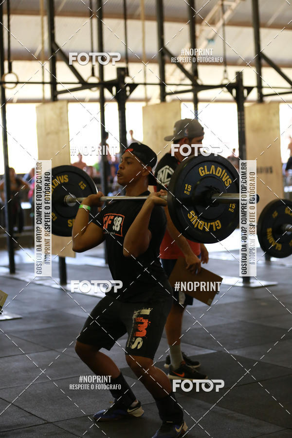 Achetez vos photos de l'vnementExtreme Games - Crossfit sur Fotop