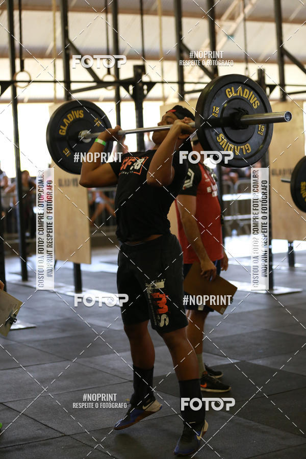 Achetez vos photos de l'vnementExtreme Games - Crossfit sur Fotop