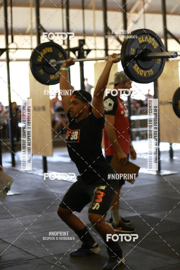 Achetez vos photos de l'vnementExtreme Games - Crossfit sur Fotop