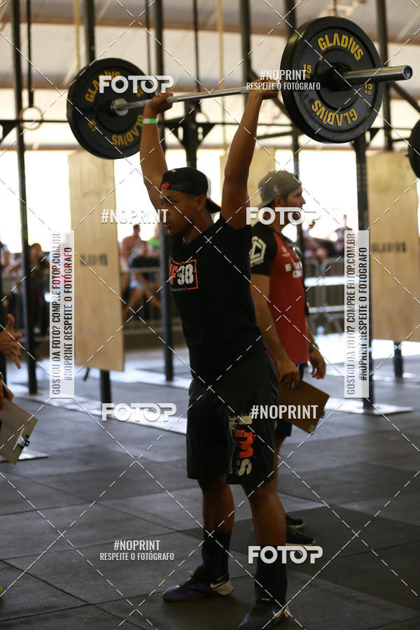 Achetez vos photos de l'vnementExtreme Games - Crossfit sur Fotop