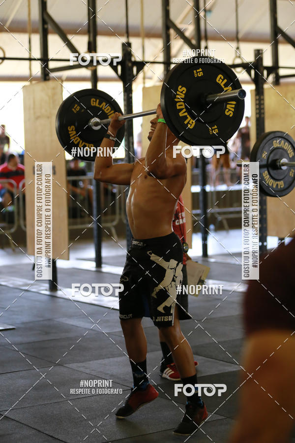 Achetez vos photos de l'vnementExtreme Games - Crossfit sur Fotop