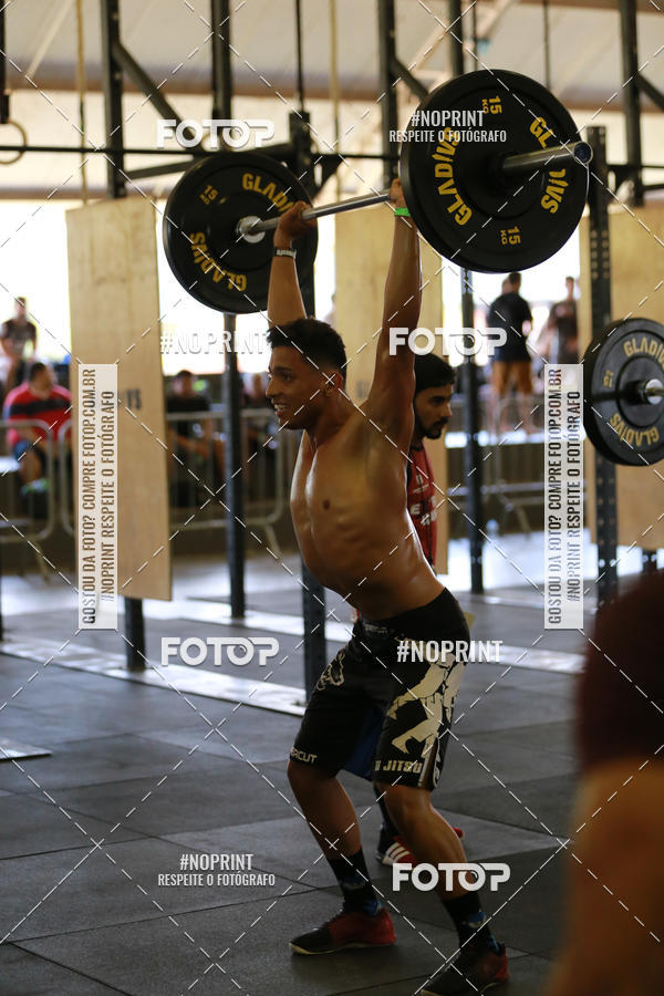 Achetez vos photos de l'vnementExtreme Games - Crossfit sur Fotop