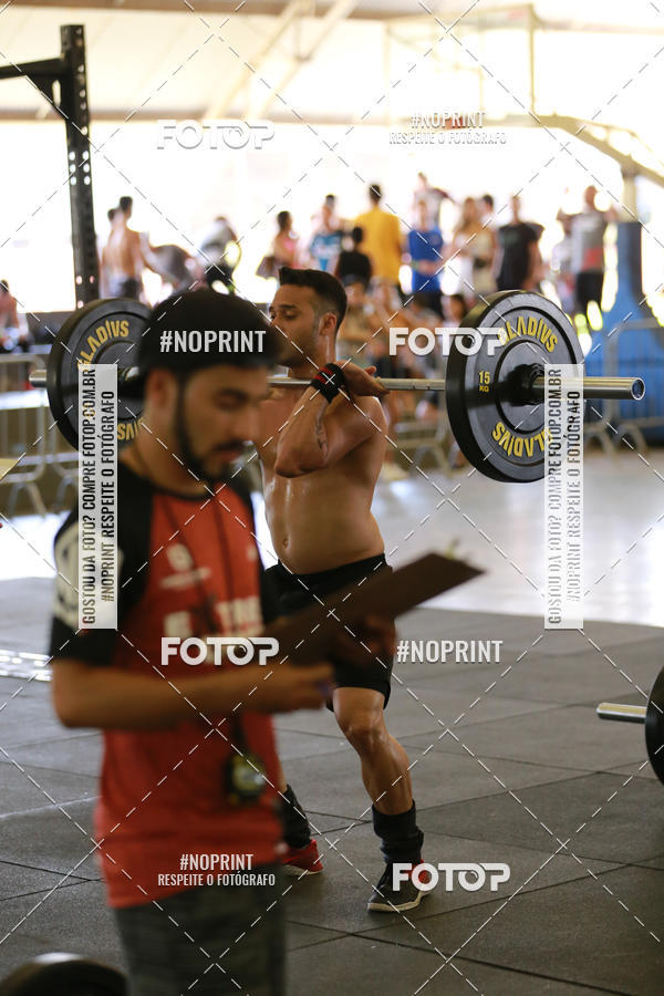 Achetez vos photos de l'vnementExtreme Games - Crossfit sur Fotop