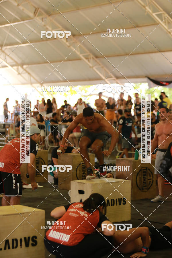 Achetez vos photos de l'vnementExtreme Games - Crossfit sur Fotop