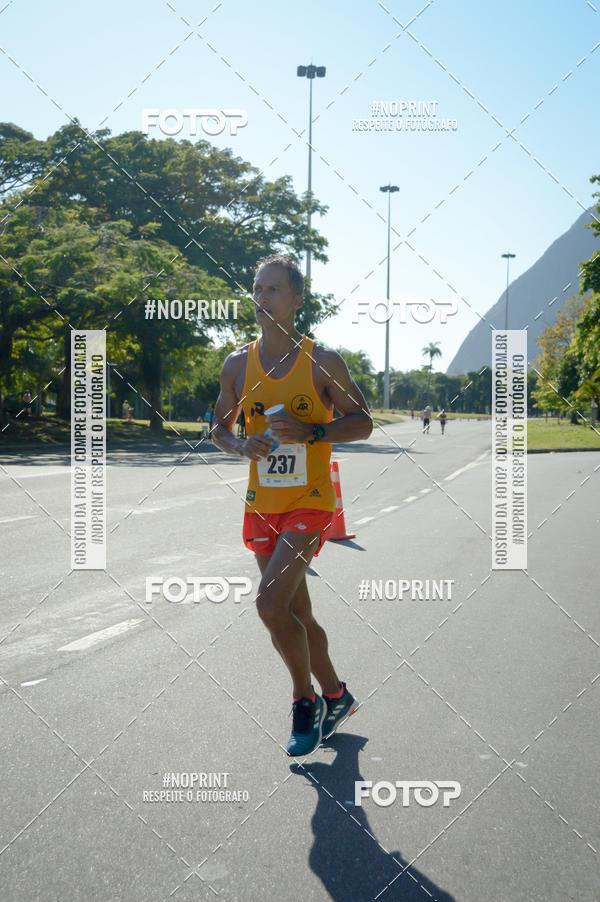 Buy your photos of the event30A CORRIDA DOS ENGENHEIROS E ARQUITETOS on Fotop