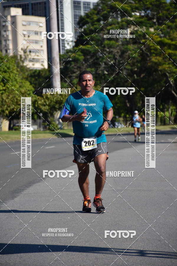 Buy your photos of the event30A CORRIDA DOS ENGENHEIROS E ARQUITETOS on Fotop