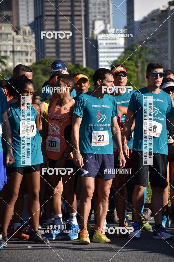 Buy your photos of the event30A CORRIDA DOS ENGENHEIROS E ARQUITETOS on Fotop
