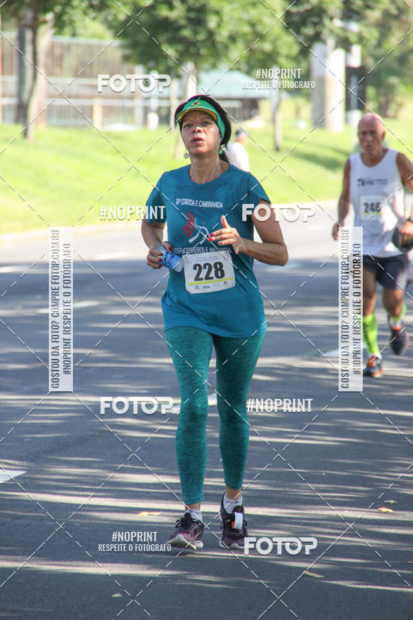 Buy your photos of the event30A CORRIDA DOS ENGENHEIROS E ARQUITETOS on Fotop