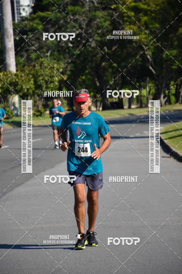 Buy your photos of the event30A CORRIDA DOS ENGENHEIROS E ARQUITETOS on Fotop