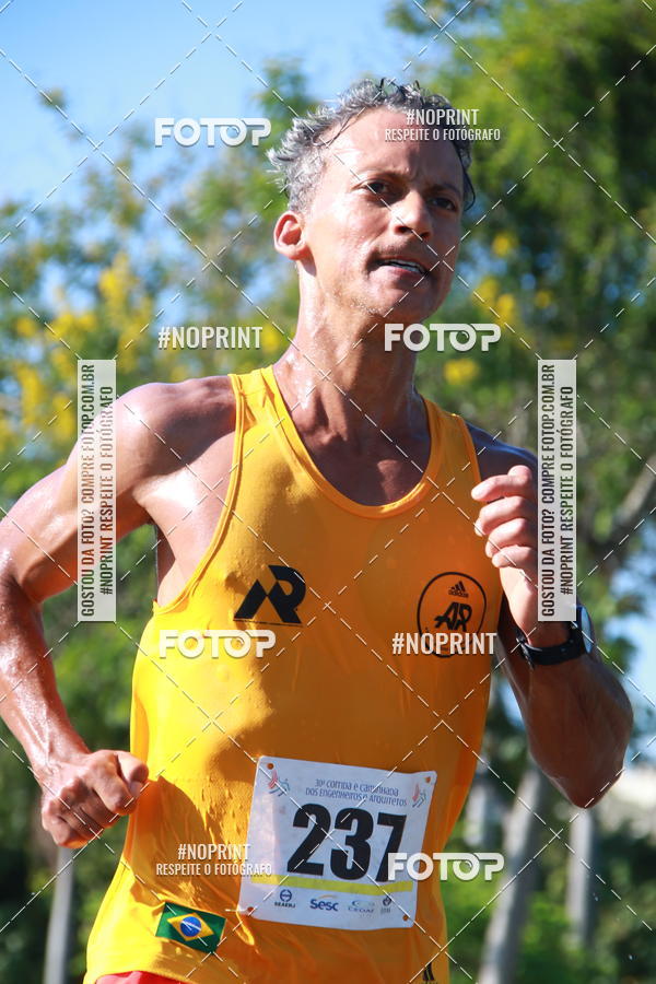 Buy your photos of the event30A CORRIDA DOS ENGENHEIROS E ARQUITETOS on Fotop