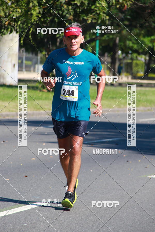 Buy your photos of the event30A CORRIDA DOS ENGENHEIROS E ARQUITETOS on Fotop