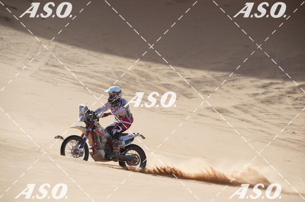 Buy your photos of the eventMerzouga Rally on Fotop
