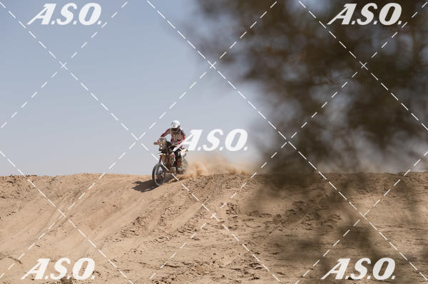 Buy your photos of the eventMerzouga Rally on Fotop