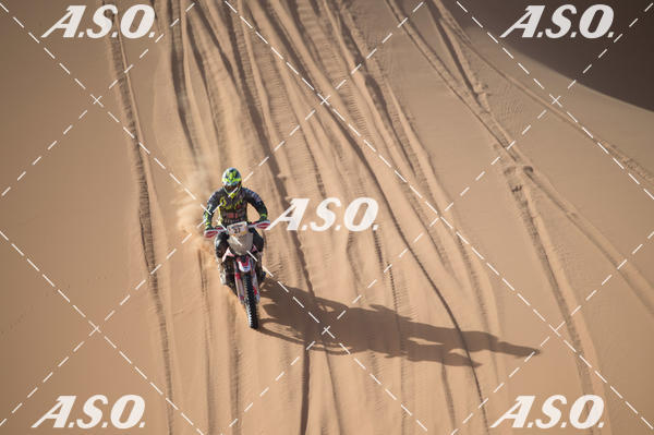 Buy your photos of the eventMerzouga Rally on Fotop