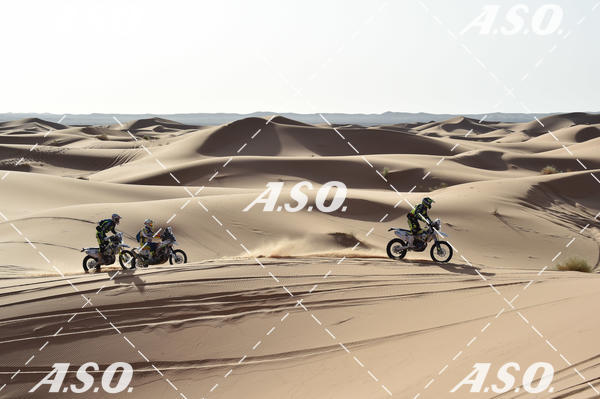 Buy your photos of the eventMerzouga Rally on Fotop