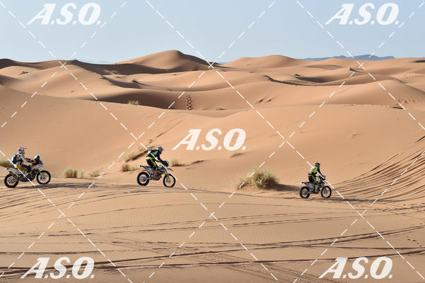 Buy your photos of the eventMerzouga Rally on Fotop