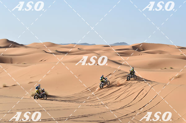 Buy your photos of the eventMerzouga Rally on Fotop