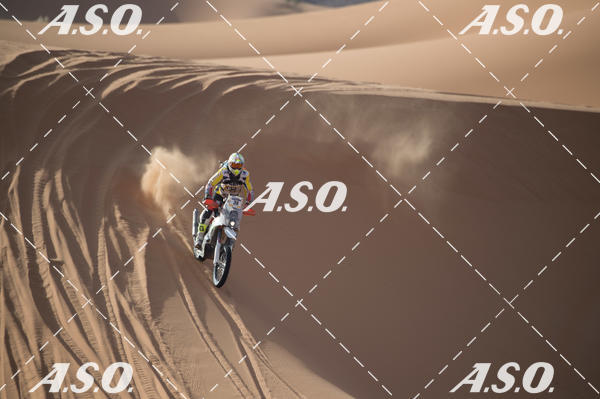 Buy your photos of the eventMerzouga Rally on Fotop