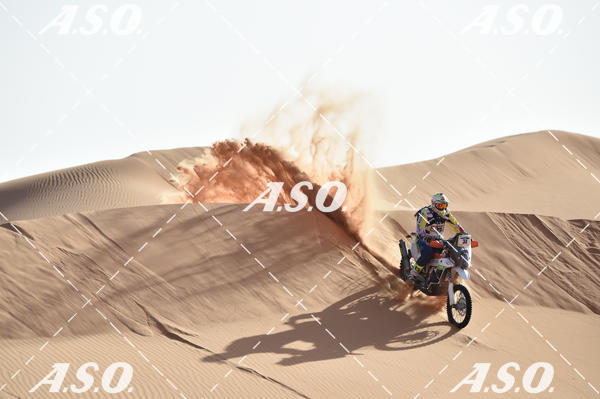 Buy your photos of the eventMerzouga Rally on Fotop