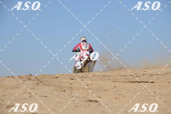 Buy your photos of the eventMerzouga Rally on Fotop