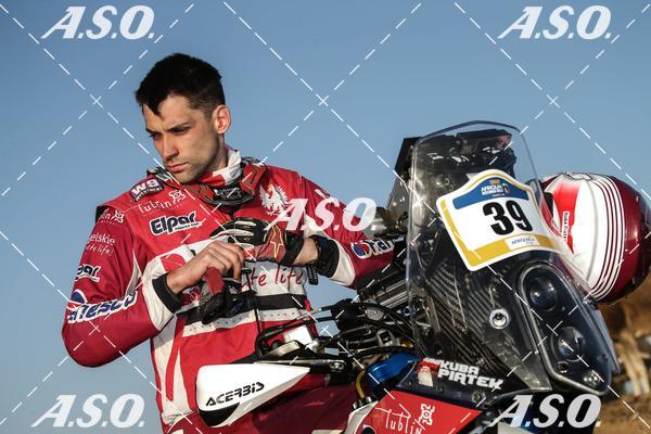 Buy your photos of the eventMerzouga Rally on Fotop