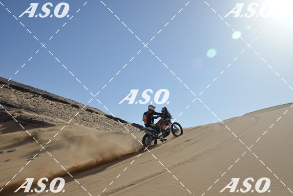 Buy your photos of the eventMerzouga Rally on Fotop
