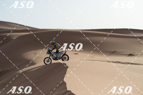 Buy your photos of the eventMerzouga Rally on Fotop