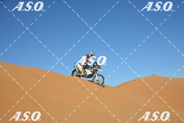 Buy your photos of the eventMerzouga Rally on Fotop