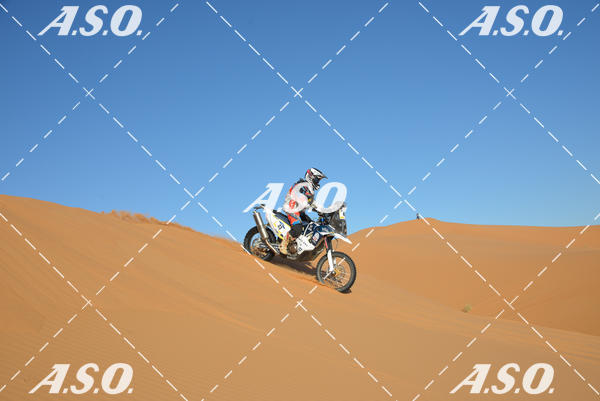 Buy your photos of the eventMerzouga Rally on Fotop