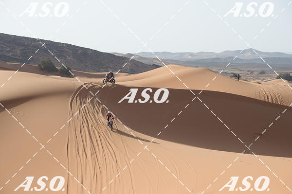 Buy your photos of the eventMerzouga Rally on Fotop