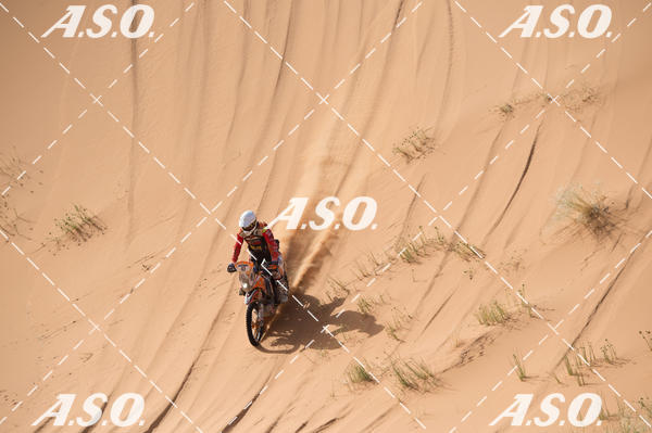 Buy your photos of the eventMerzouga Rally on Fotop