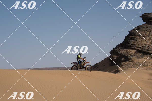 Buy your photos of the eventMerzouga Rally on Fotop