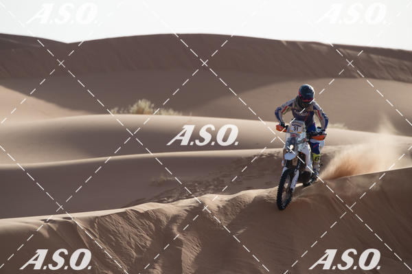 Buy your photos of the eventMerzouga Rally on Fotop