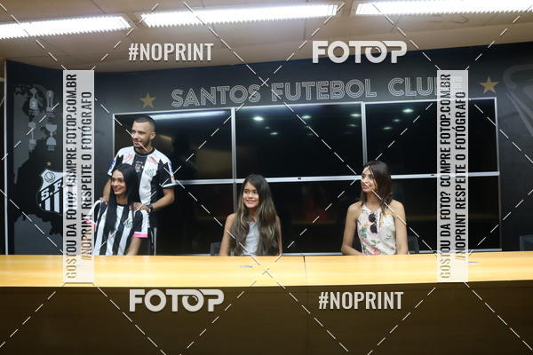 Buy your photos of the eventTour Vila Belmiro - 16 de Novembro     on Fotop