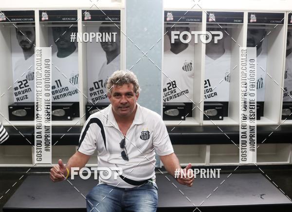 Buy your photos of the eventTour Vila Belmiro - 16 de Novembro     on Fotop