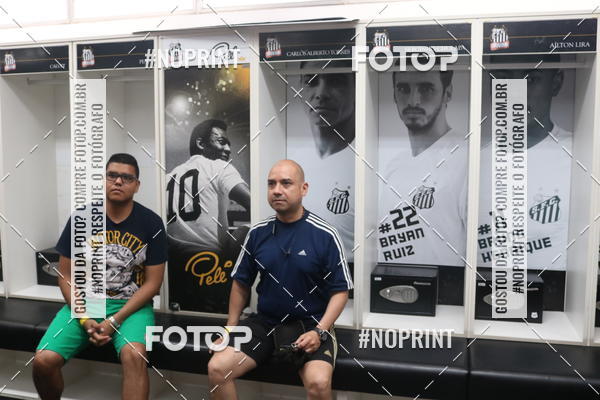 Buy your photos of the eventTour Vila Belmiro - 16 de Novembro     on Fotop