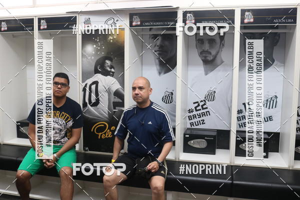 Buy your photos of the eventTour Vila Belmiro - 16 de Novembro     on Fotop