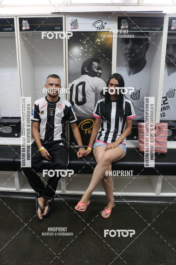 Buy your photos of the eventTour Vila Belmiro - 16 de Novembro     on Fotop