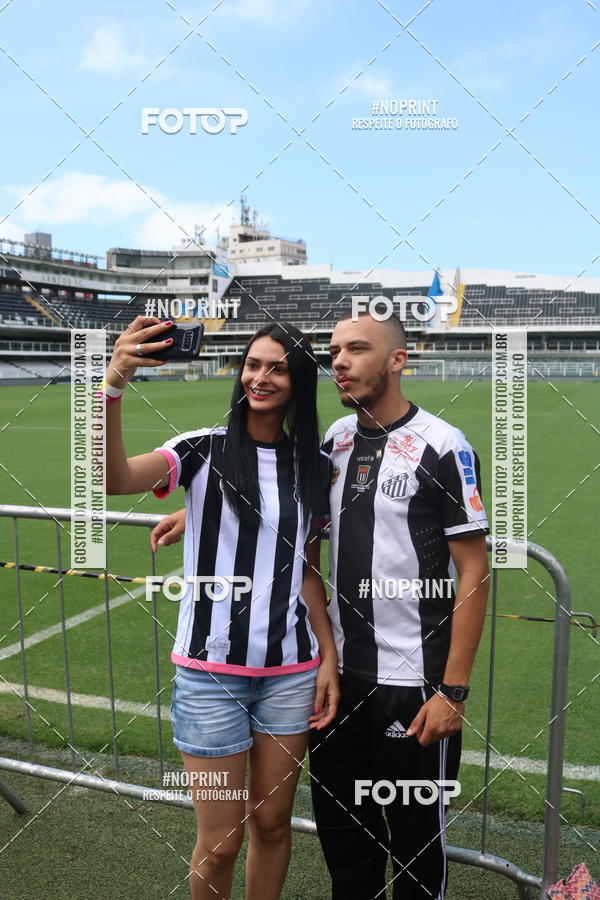 Buy your photos of the eventTour Vila Belmiro - 16 de Novembro     on Fotop